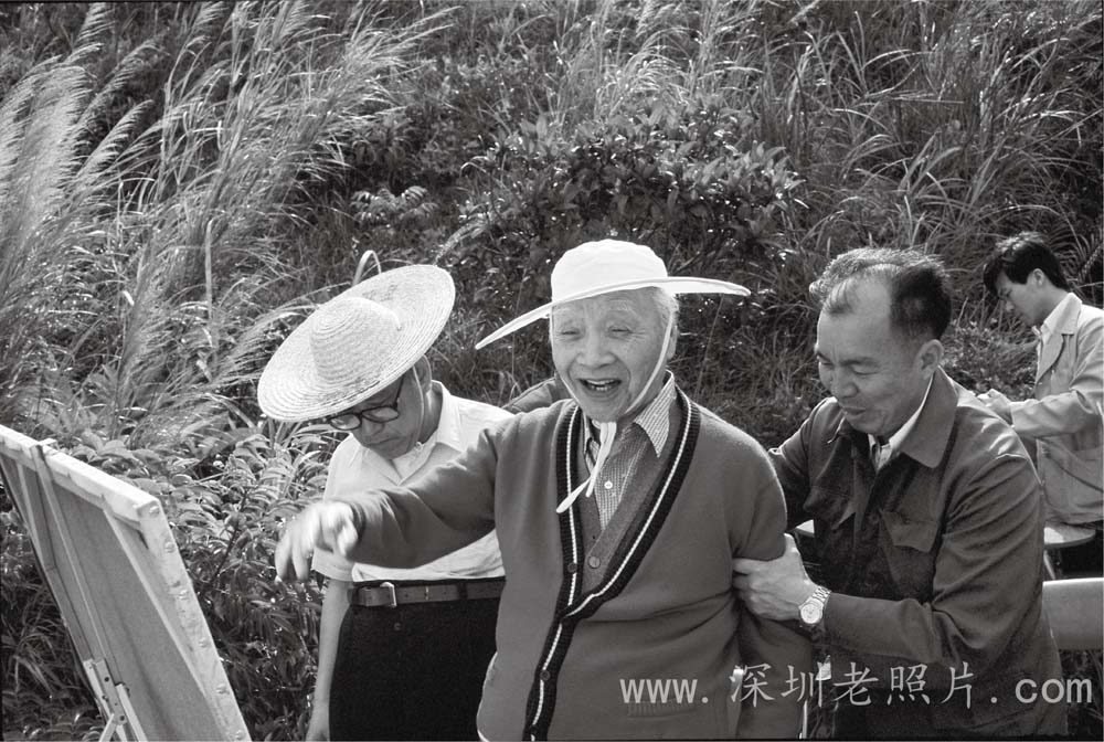 刘海粟在深圳写生(1982)