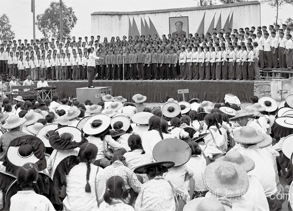 布吉公社万人大会唱(1976)