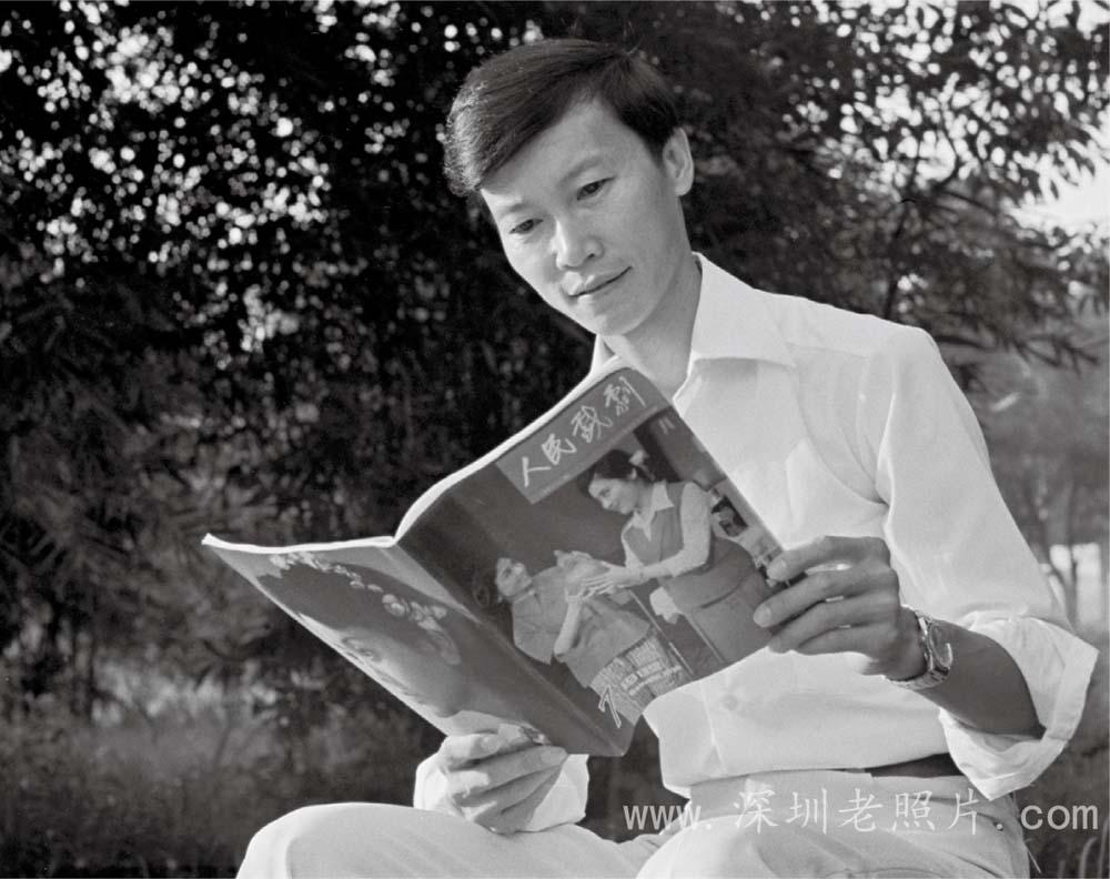 梅花奖得主著名粤剧演员冯刚毅(1982)