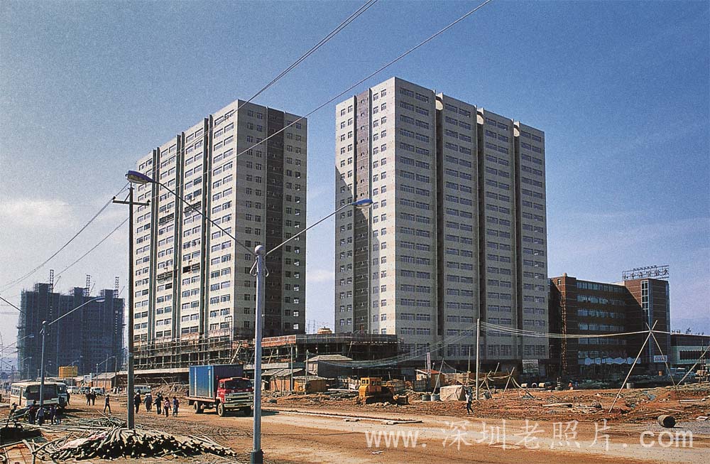 国商大厦提前建成，质量优良（1982）