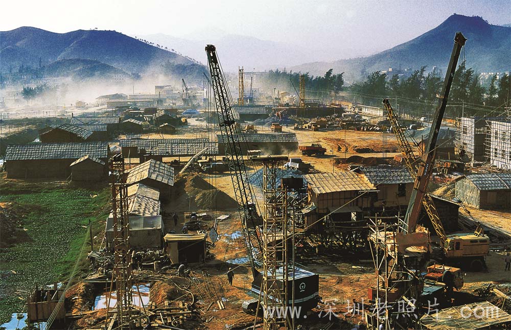 罗湖摆战场，20多栋高层建筑先后动工，罗湖沸腾了（1981）